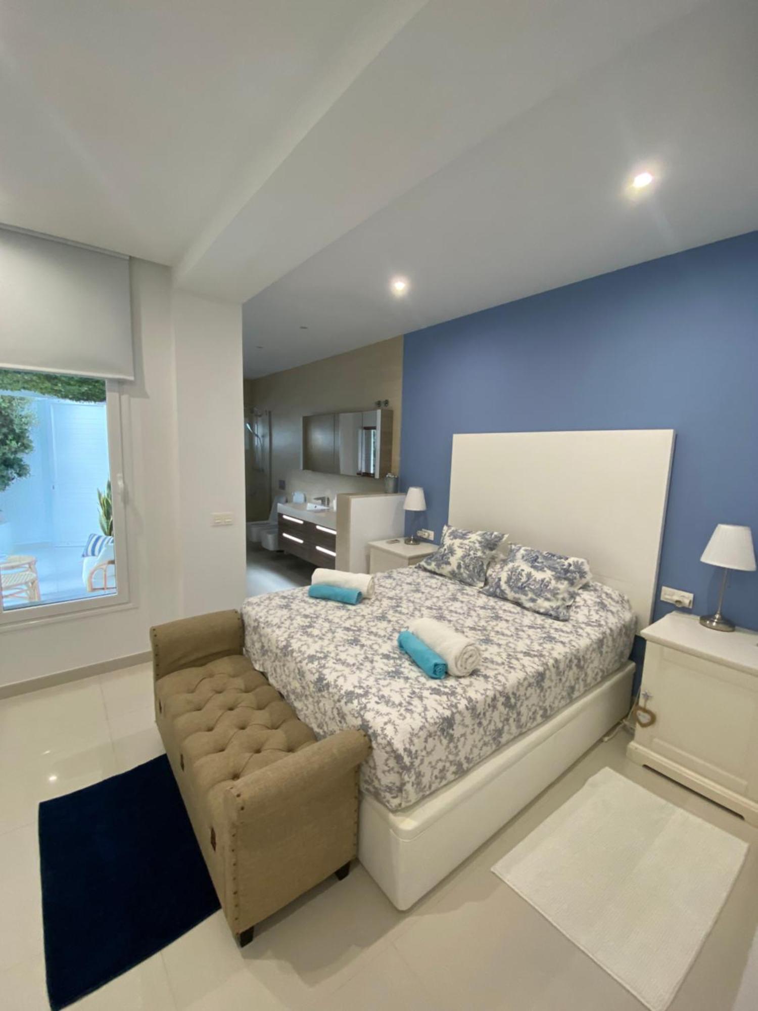 Beachfront House * Marbella
