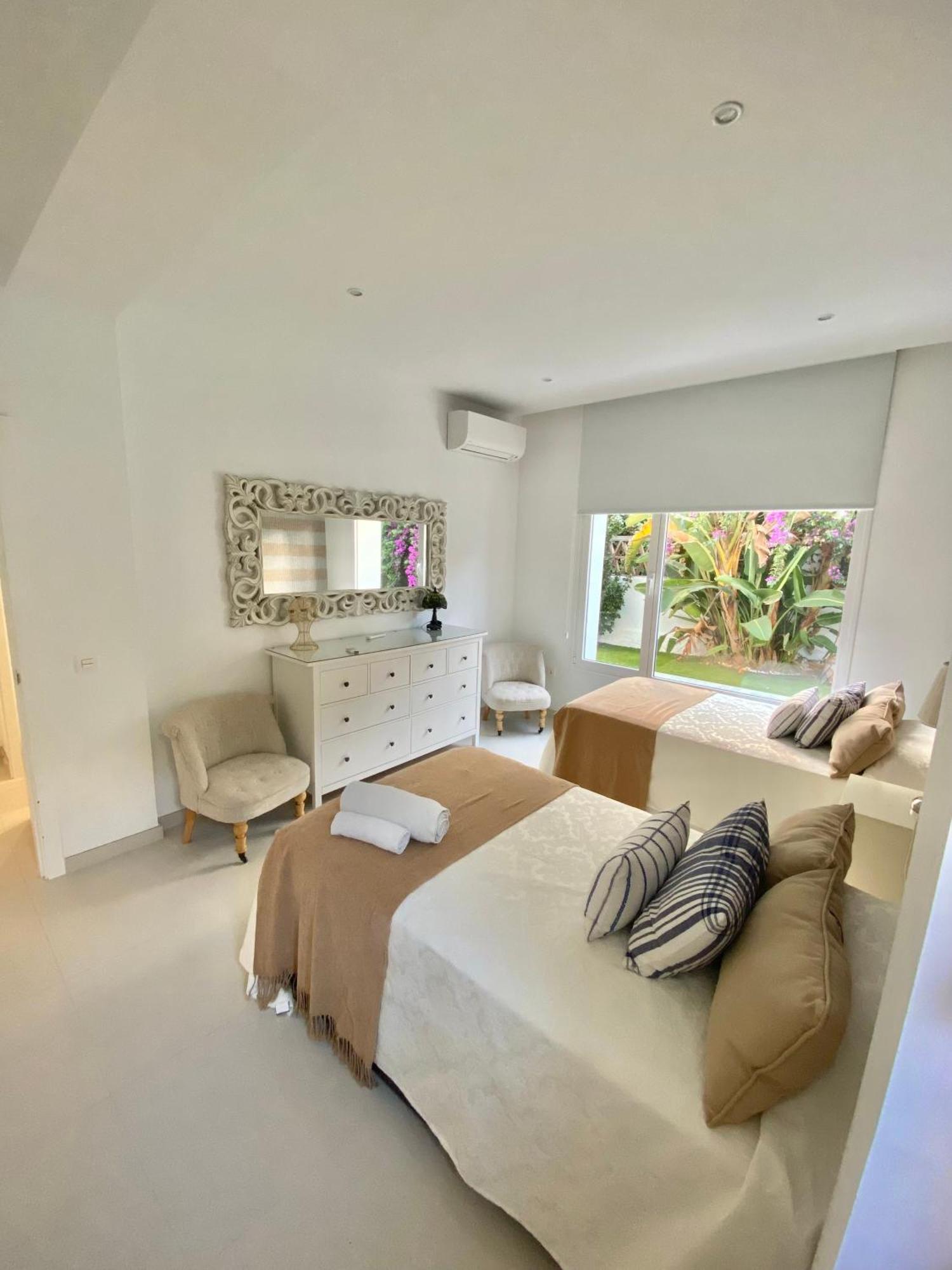 Beachfront House Holiday home *